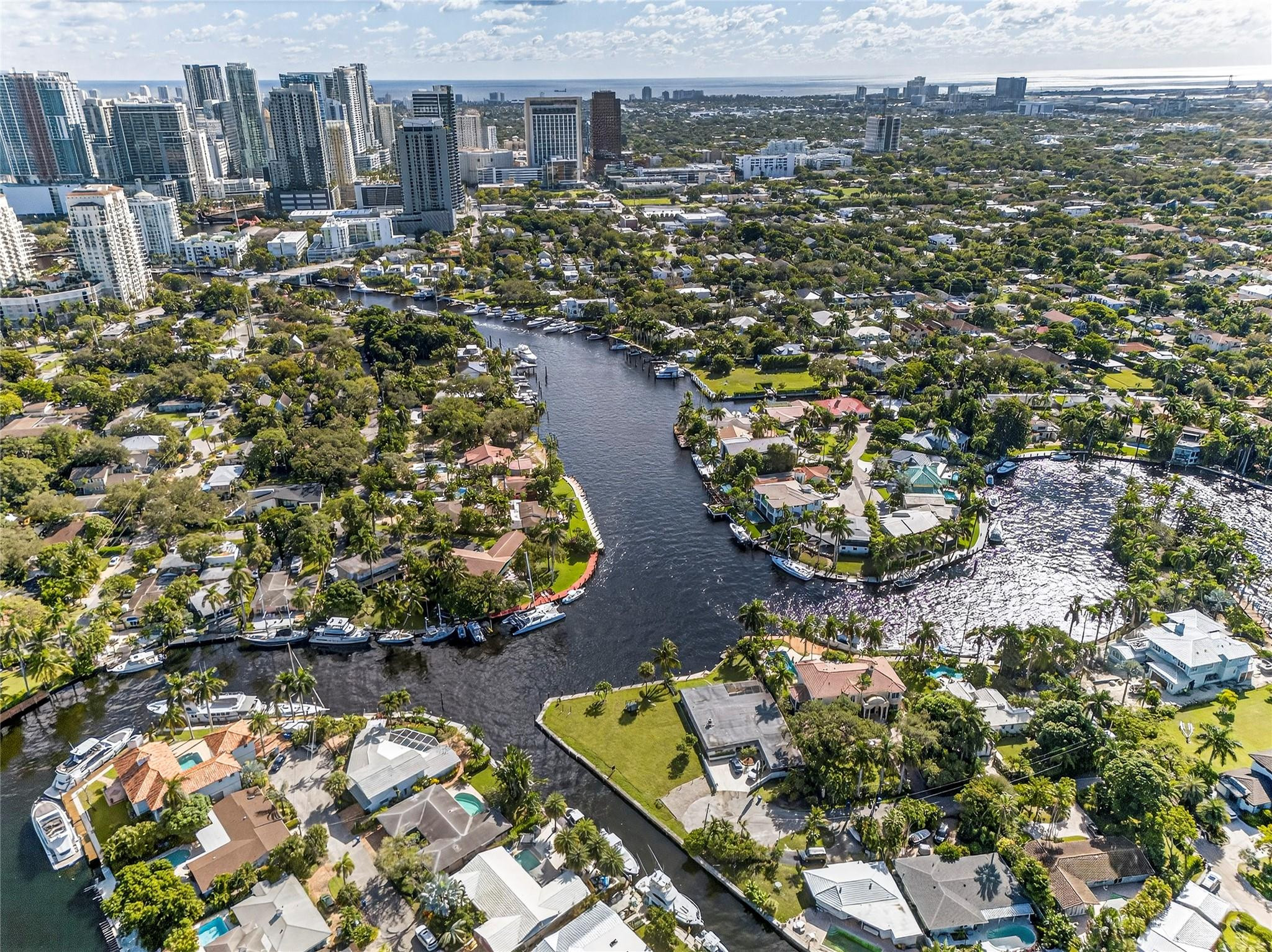 522 SW 9th, Fort Lauderdale FL 33312