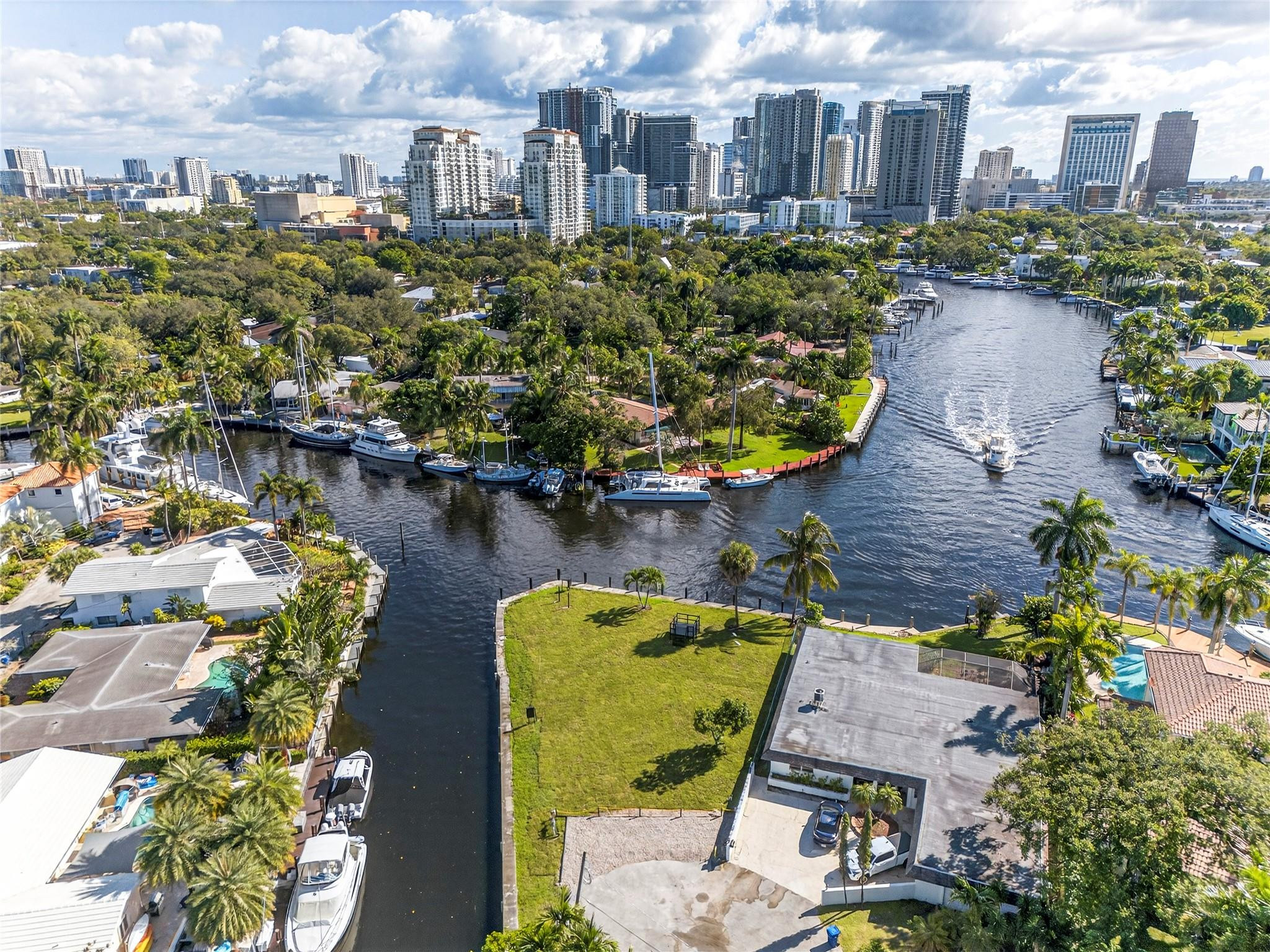 522 SW 9th, Fort Lauderdale FL 33312