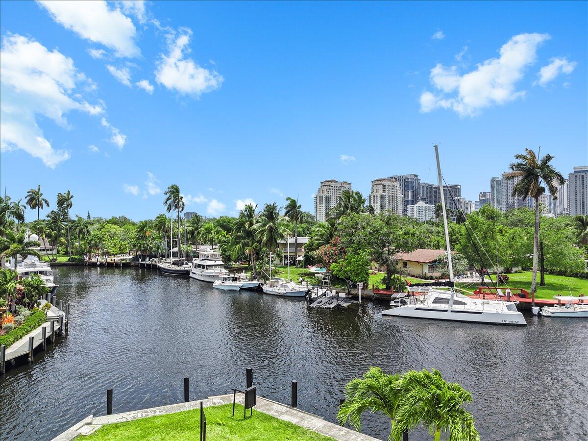 522 SW 9th, Fort Lauderdale FL 33312