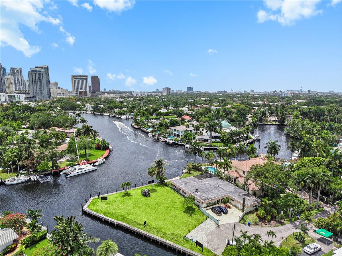 522 SW 9th, Fort Lauderdale FL 33312