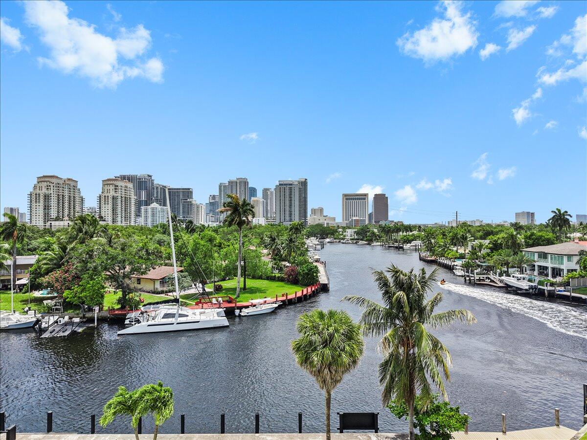 522 SW 9th, Fort Lauderdale FL 33312