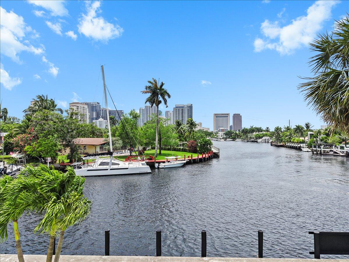 522 SW 9th, Fort Lauderdale FL 33312