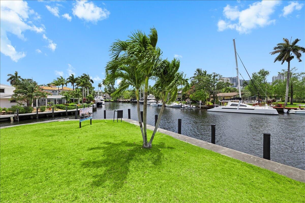522 SW 9th, Fort Lauderdale FL 33312