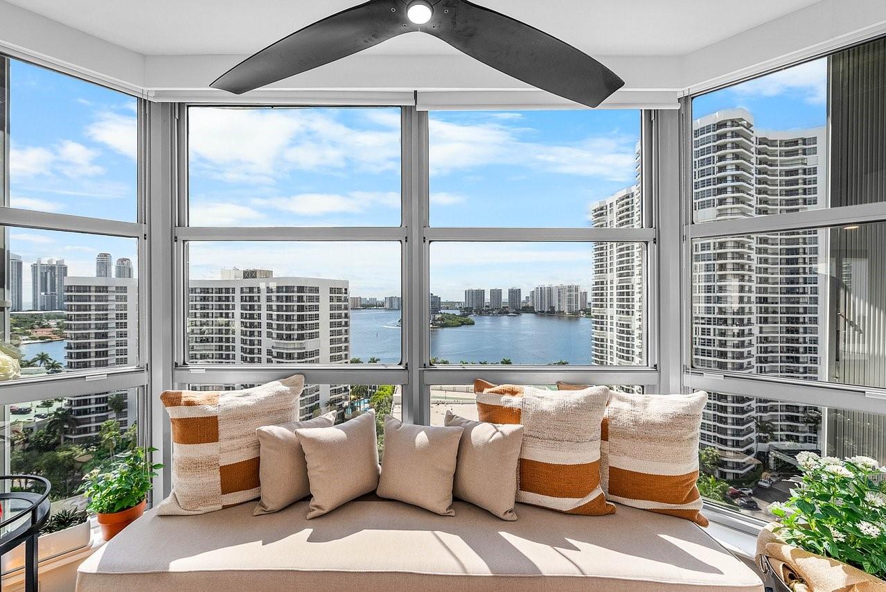 3500 Mystic Pointe Dr #1808, Aventura FL 33180