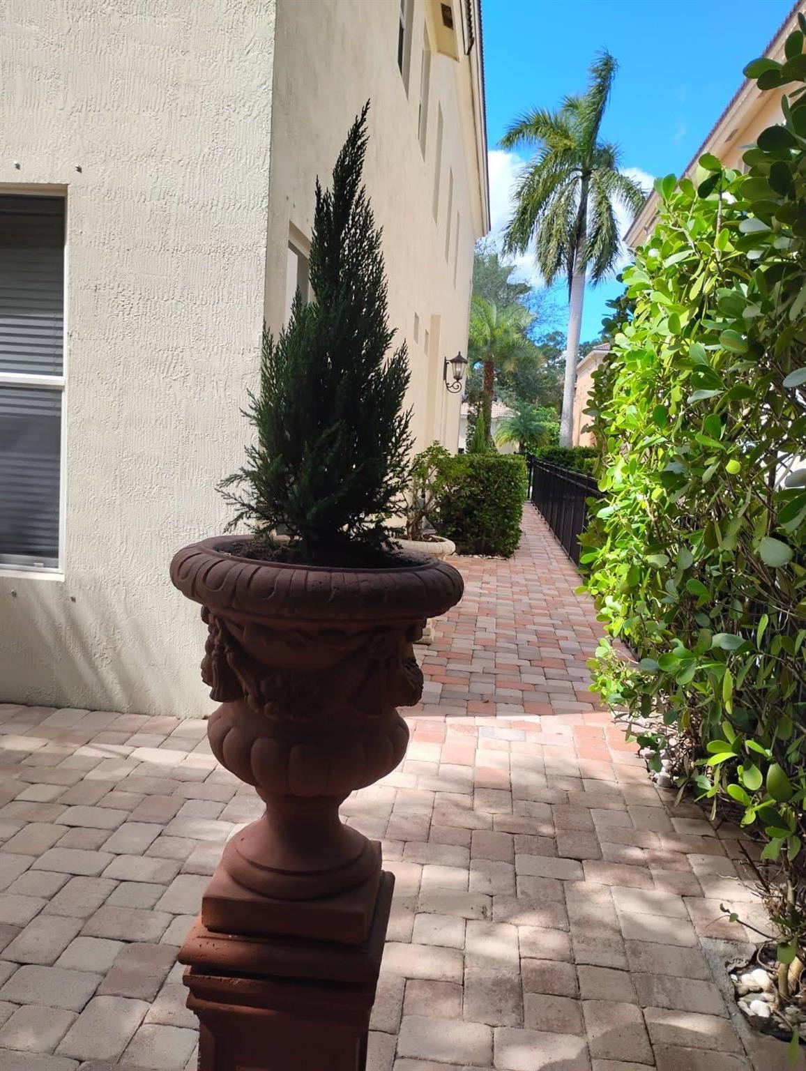 9183 Nugent, West Palm Beach FL 33411