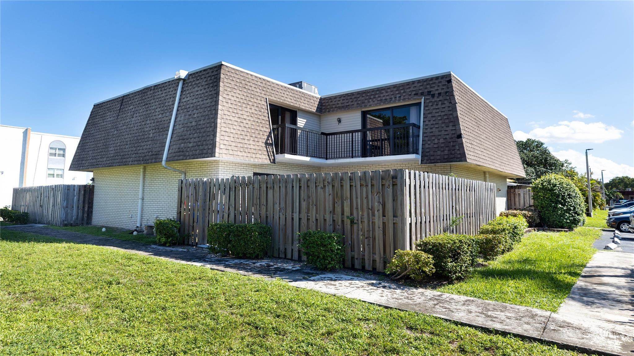 8204 SW 23rd #D, North Lauderdale FL 33068