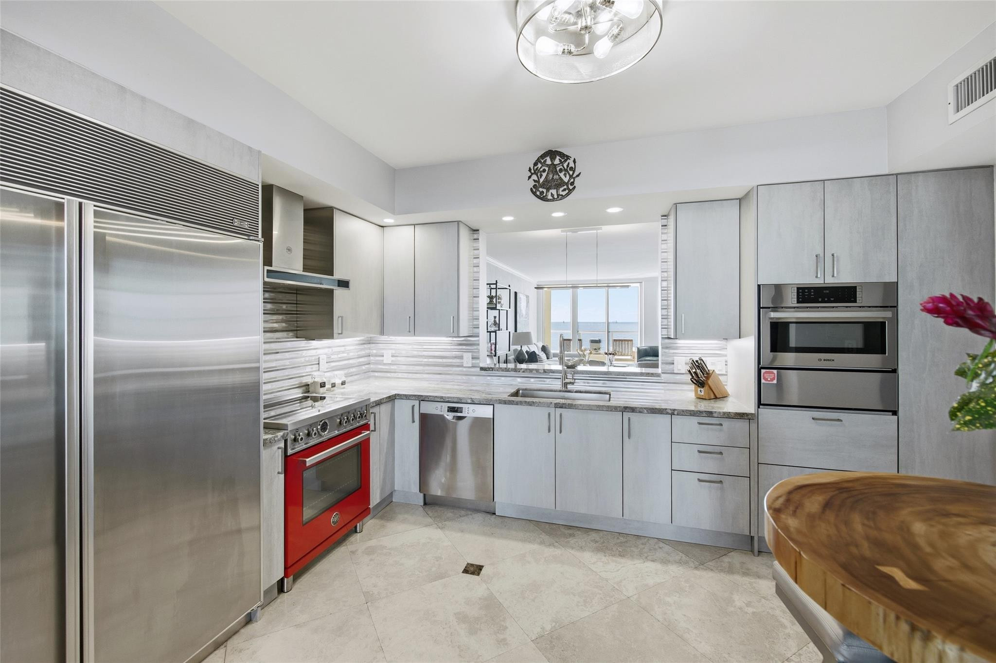 2110 N Ocean #9D, Fort Lauderdale FL 33305