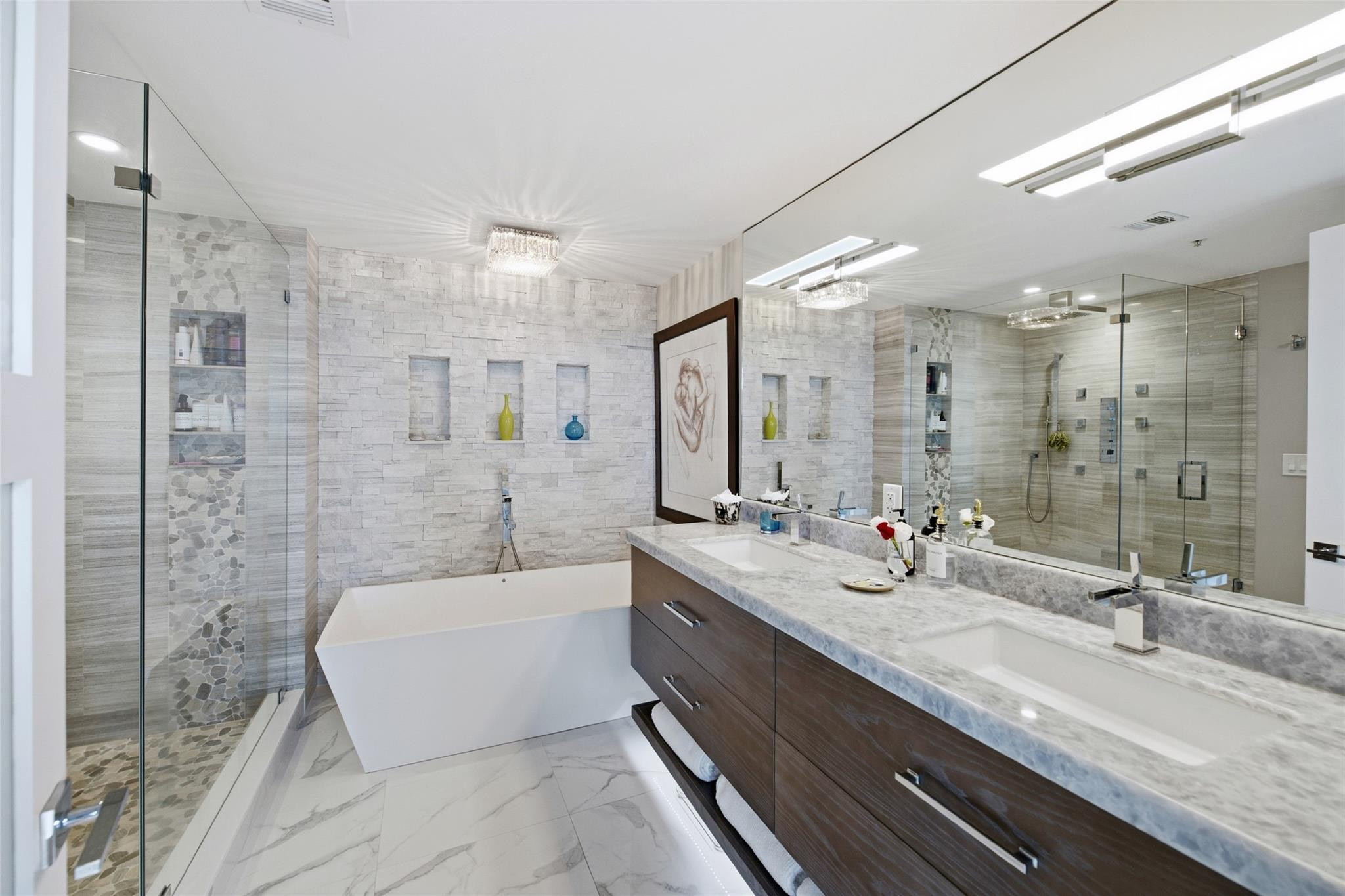 2110 N Ocean #9D, Fort Lauderdale FL 33305
