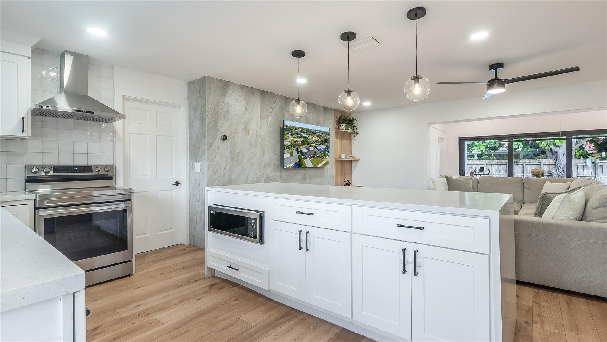 1399 W Camino Real, Boca Raton FL 33486