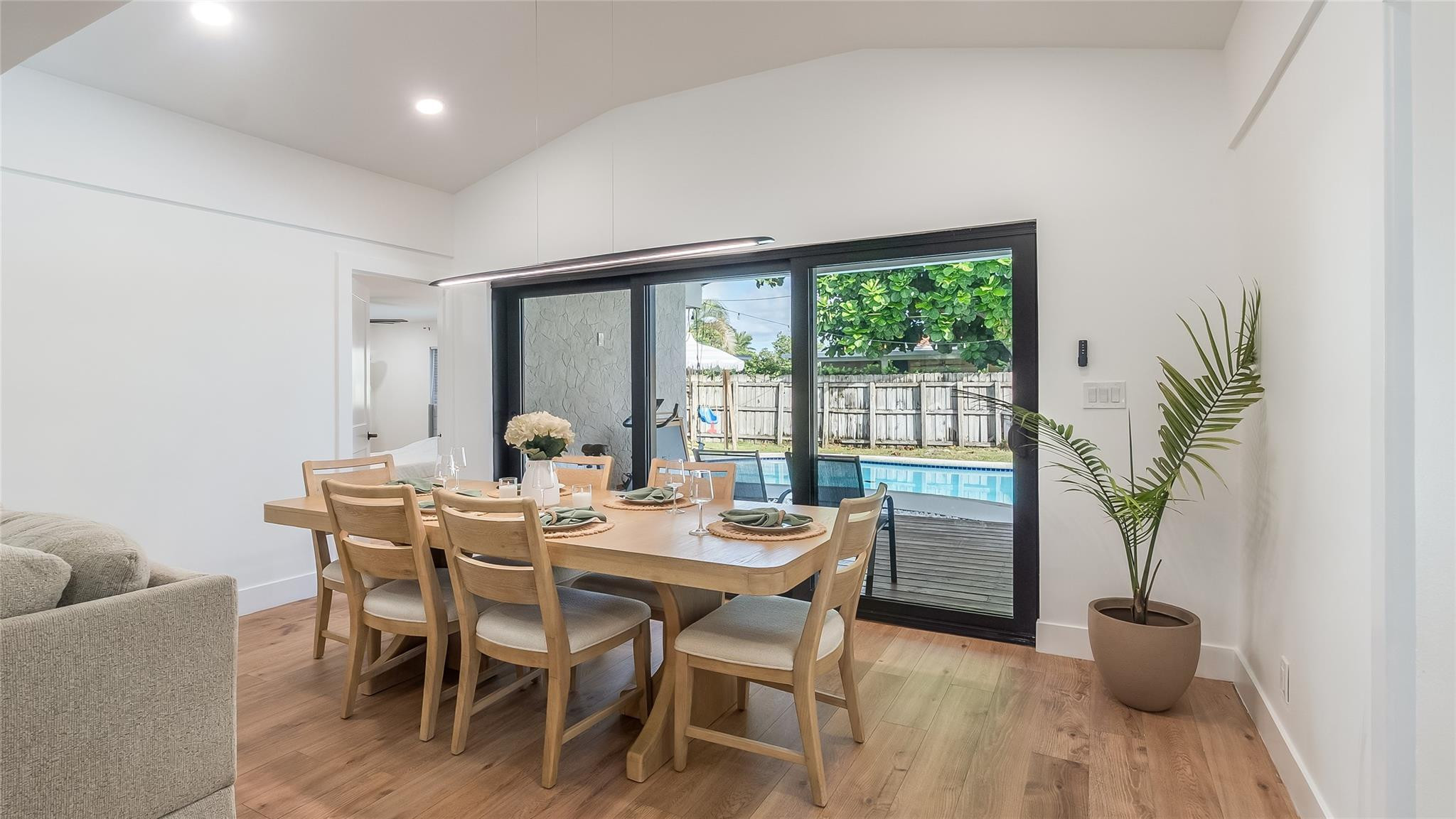 1399 W Camino Real, Boca Raton FL 33486