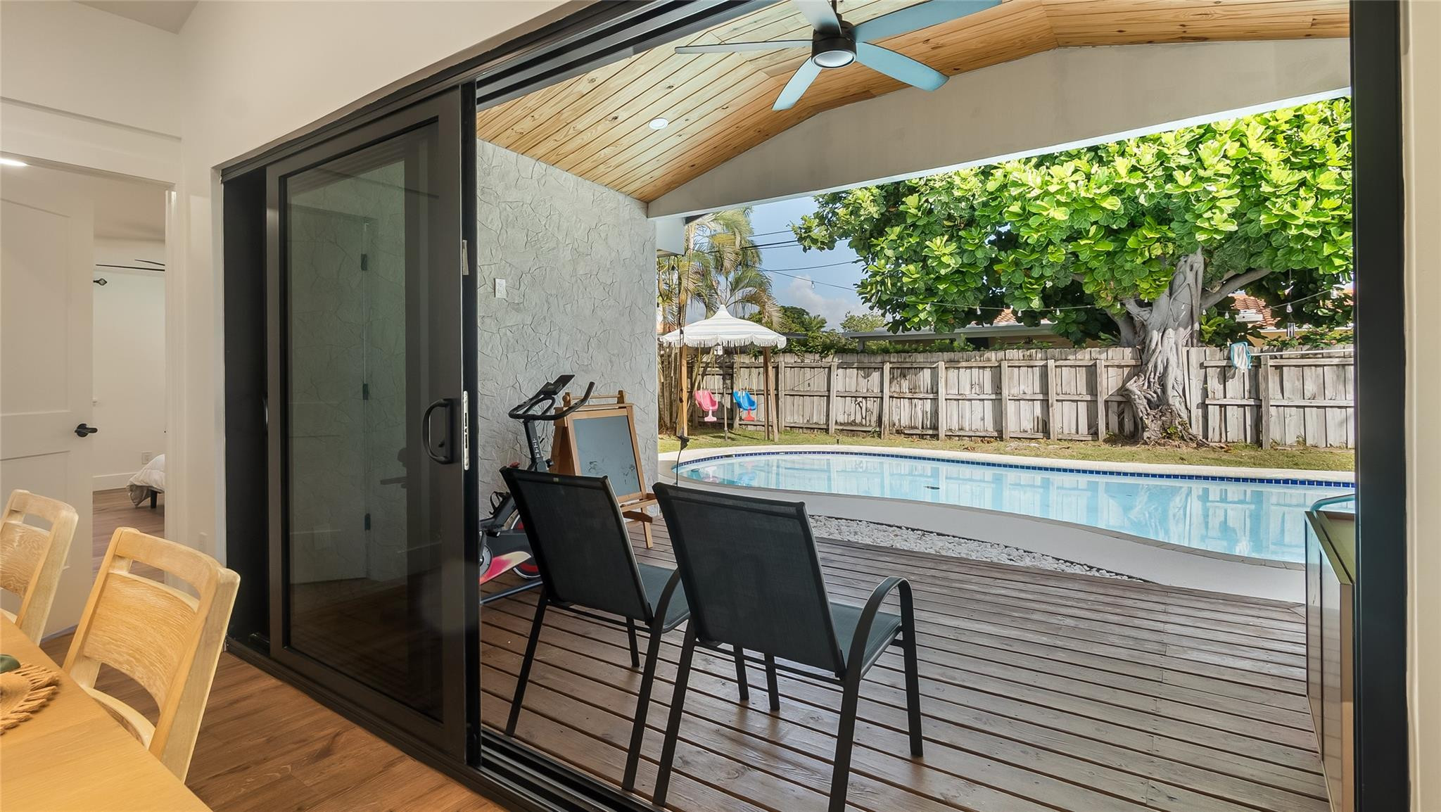 1399 W Camino Real, Boca Raton FL 33486