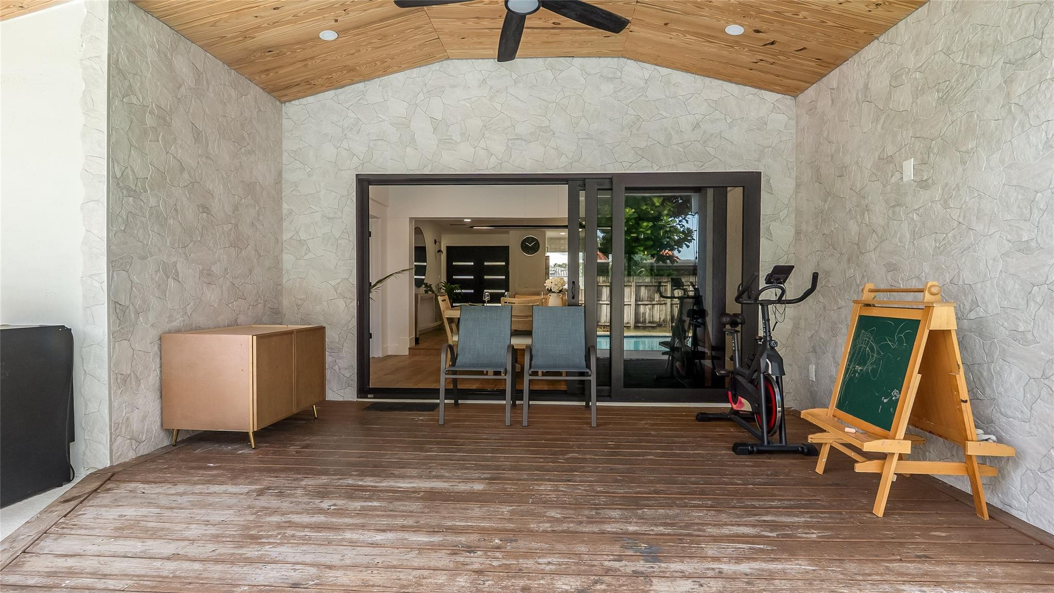 1399 W Camino Real, Boca Raton FL 33486
