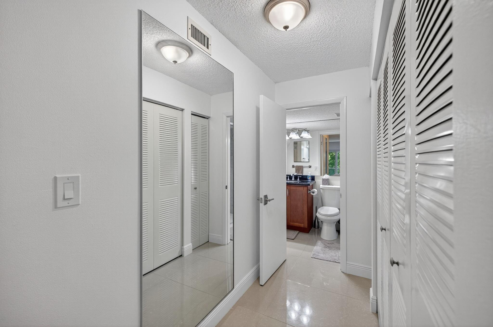 3909 N Ocean #314, Fort Lauderdale FL 33308