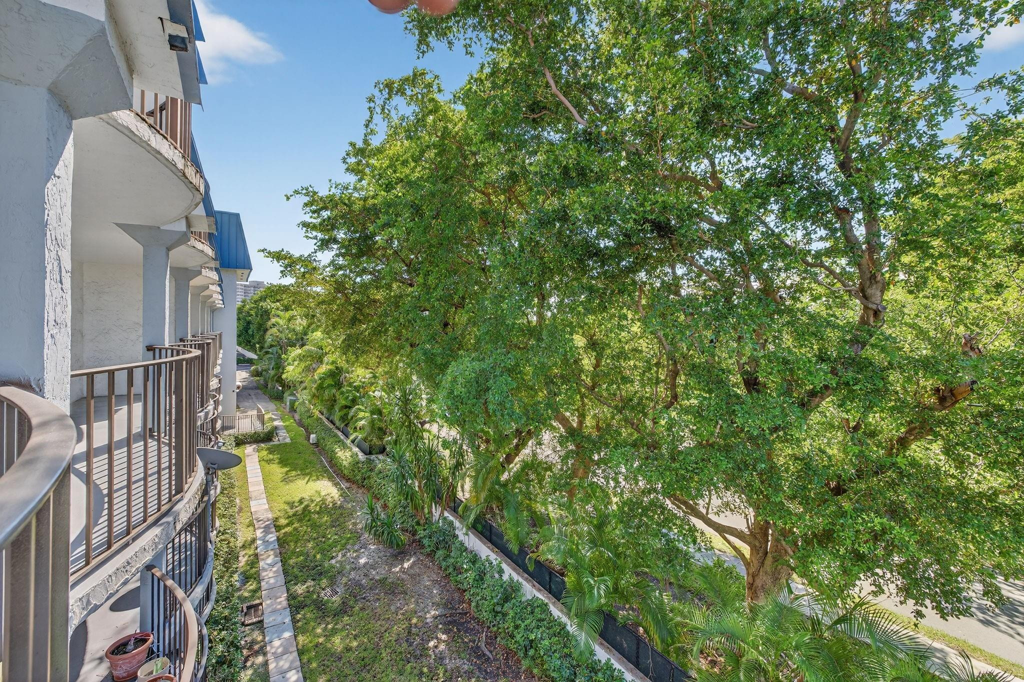 3909 N Ocean #314, Fort Lauderdale FL 33308