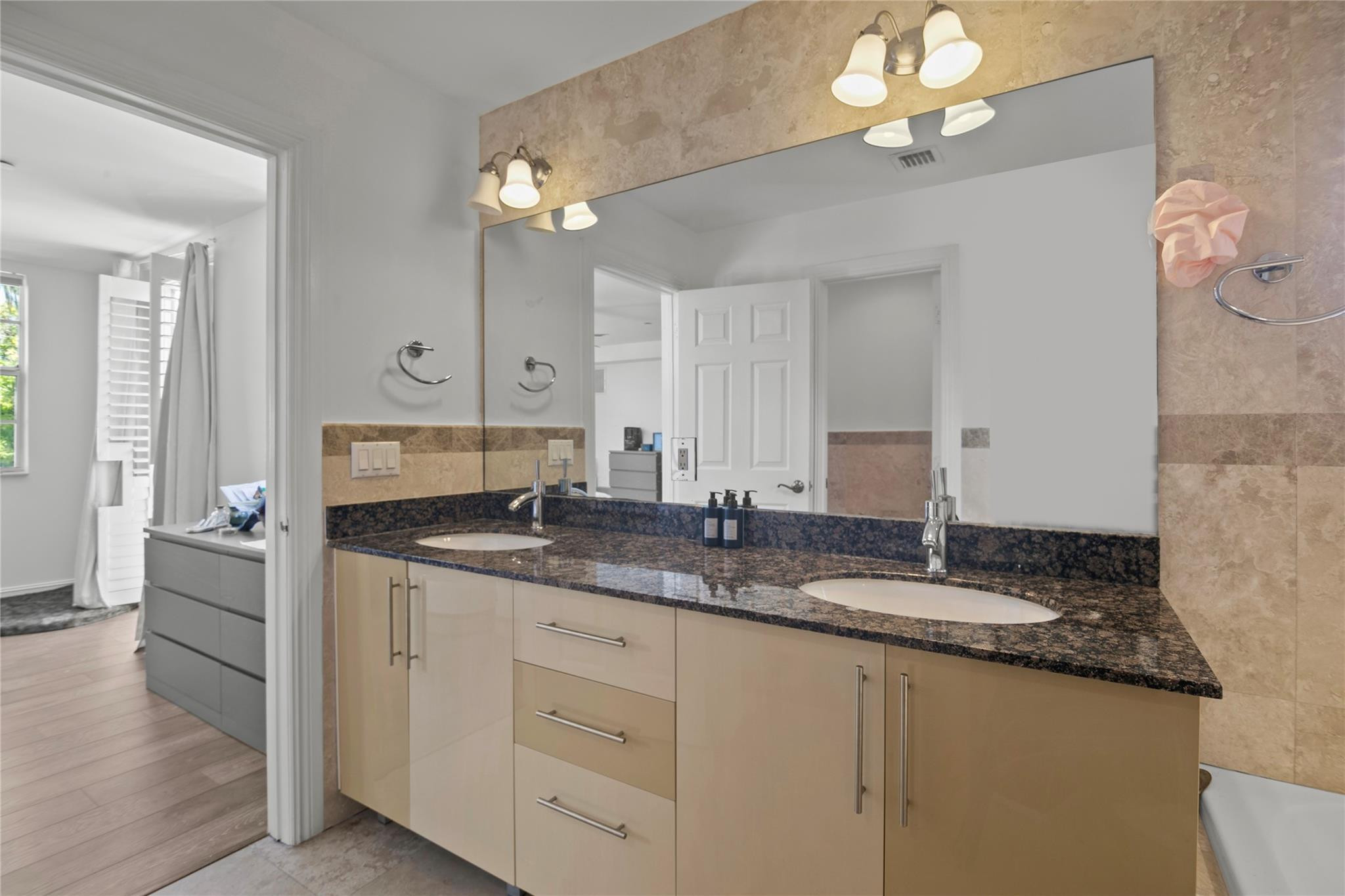732 NE 15th, Fort Lauderdale FL 33304