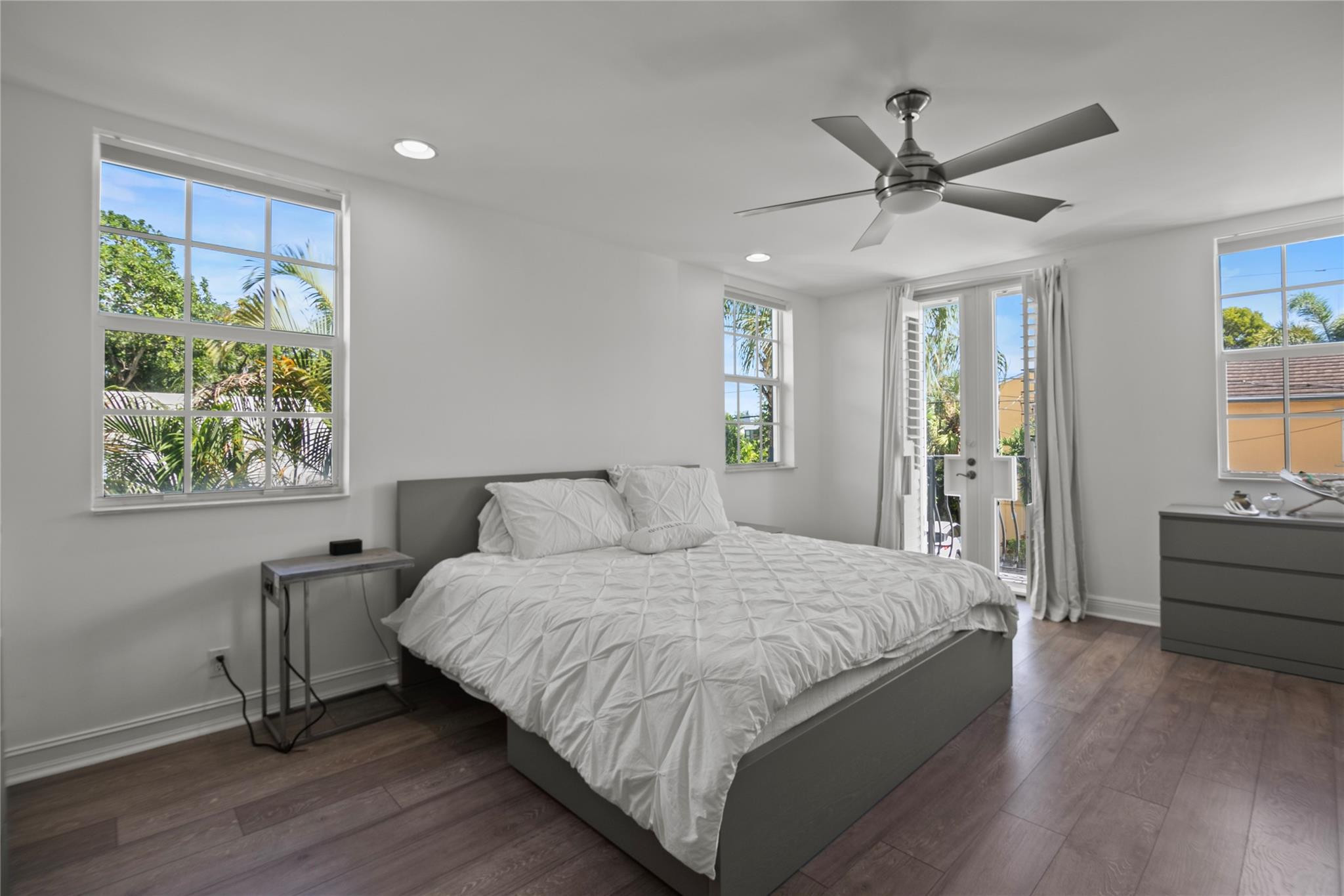 732 NE 15th, Fort Lauderdale FL 33304