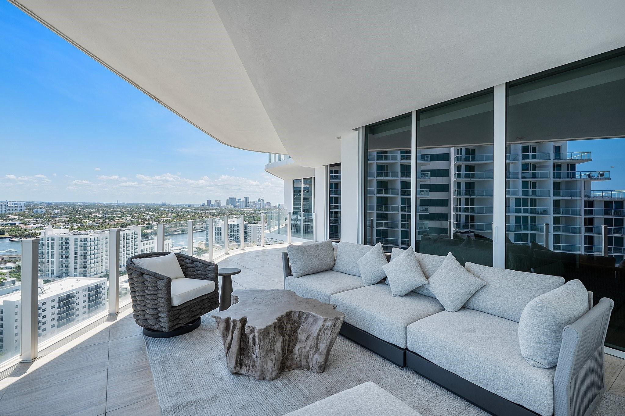 525 N Fort Lauderdale Beach #1801, Fort Lauderdale FL 33304