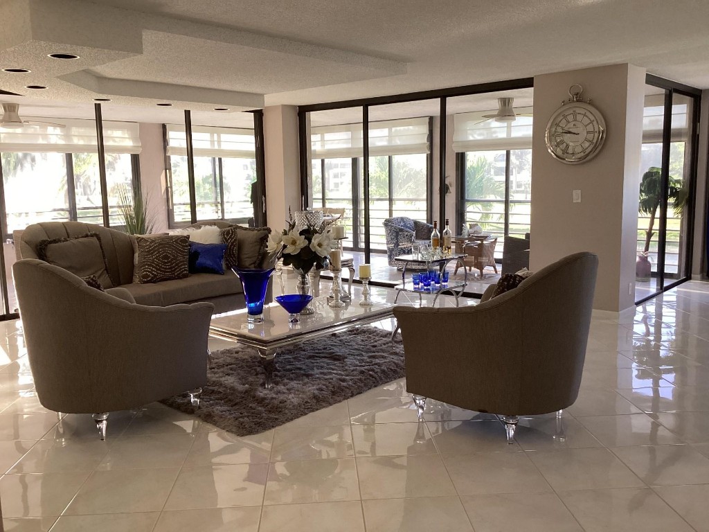 7567 Imperial #201, Boca Raton FL 33433