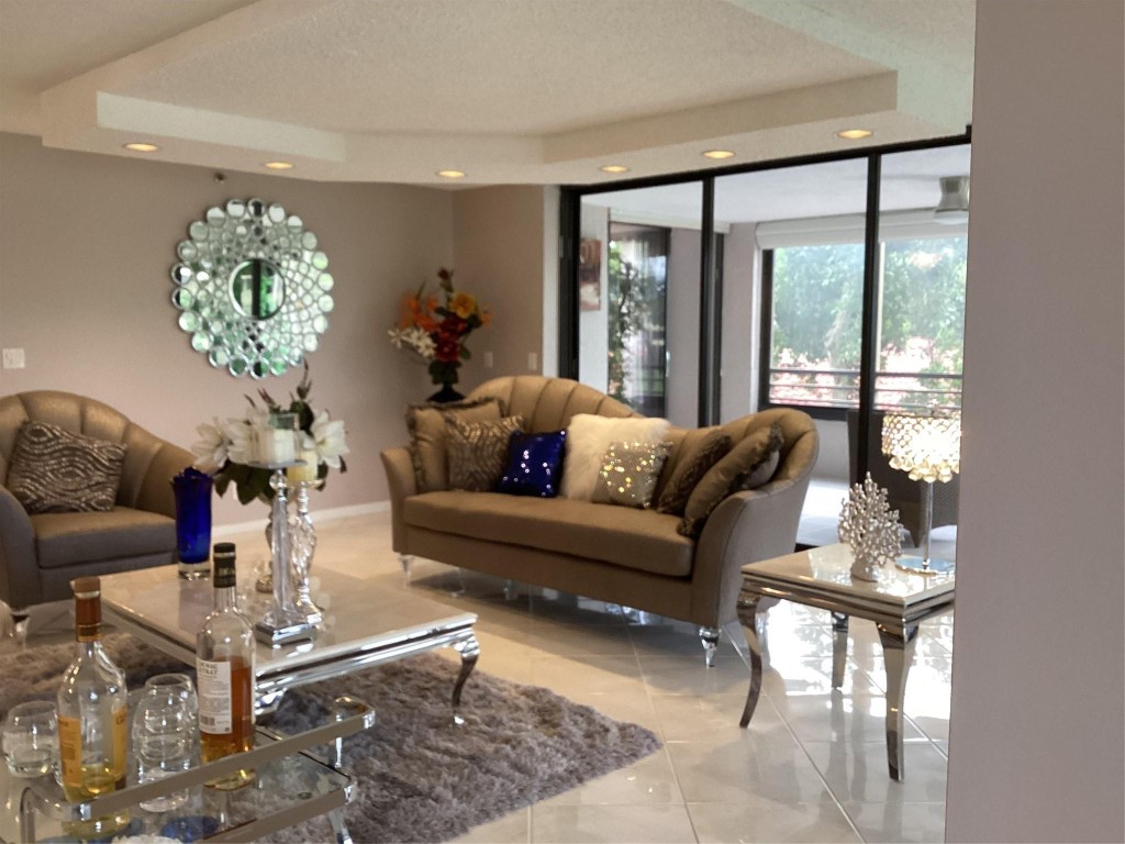 7567 Imperial #201, Boca Raton FL 33433