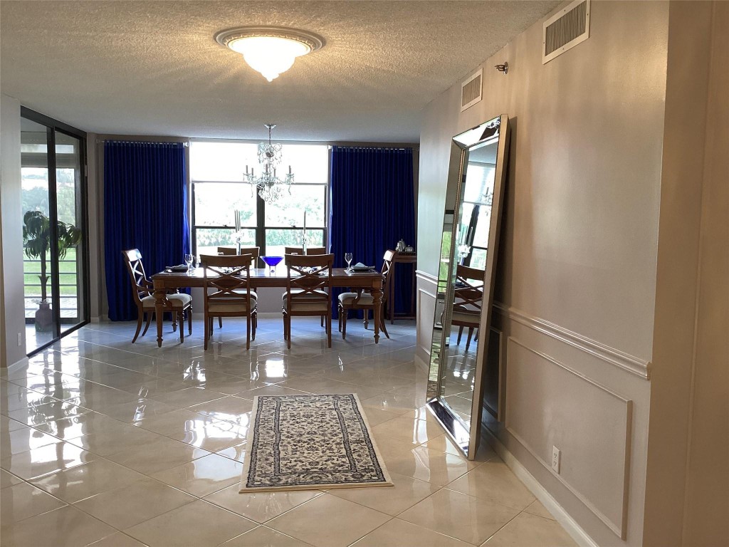 7567 Imperial #201, Boca Raton FL 33433