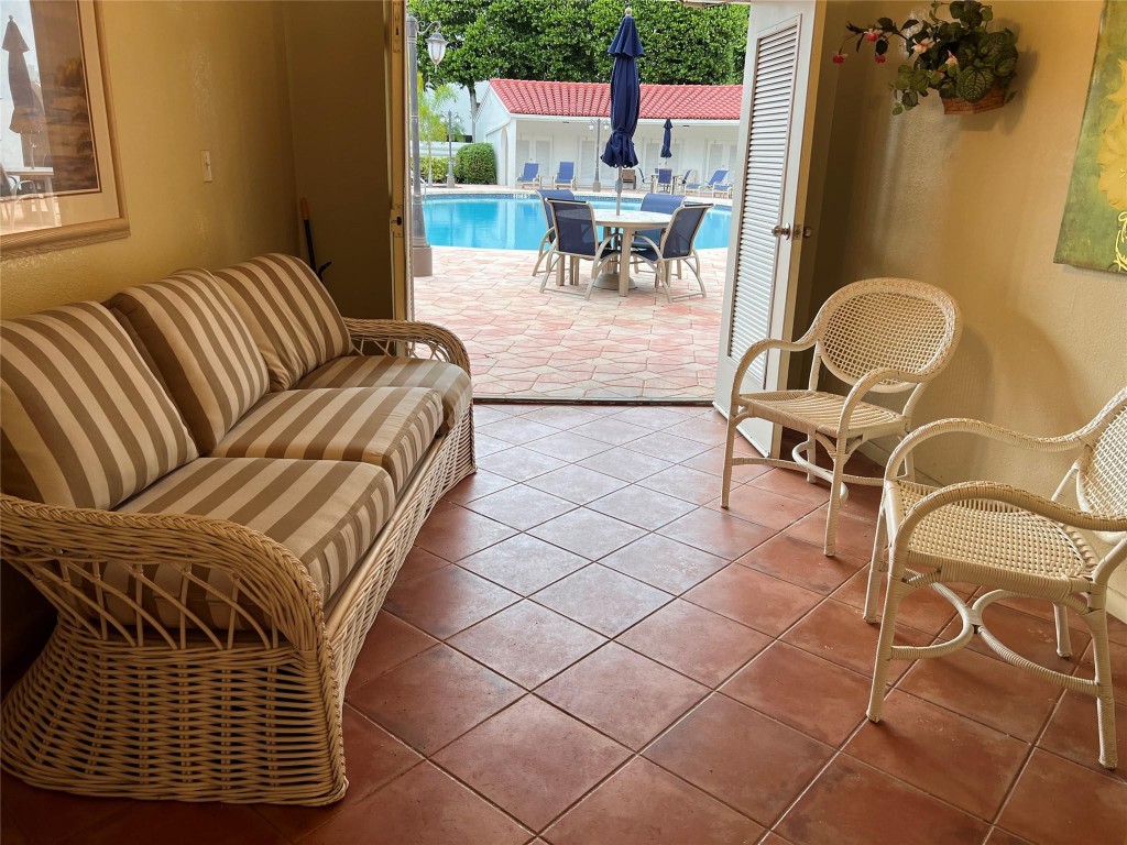 7567 Imperial #201, Boca Raton FL 33433