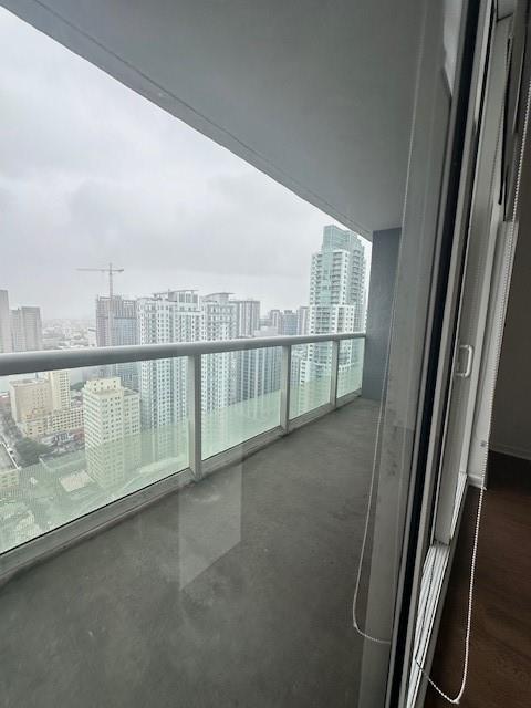 Miami FL 33132 - F10534273
