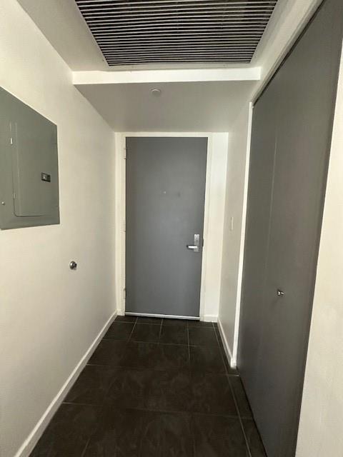 Miami FL 33132 - F10534273