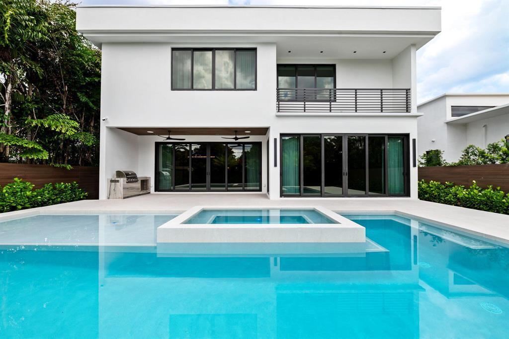 607 NE 17th, Fort Lauderdale FL 33304