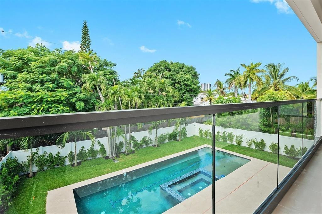 607 NE 17th, Fort Lauderdale FL 33304