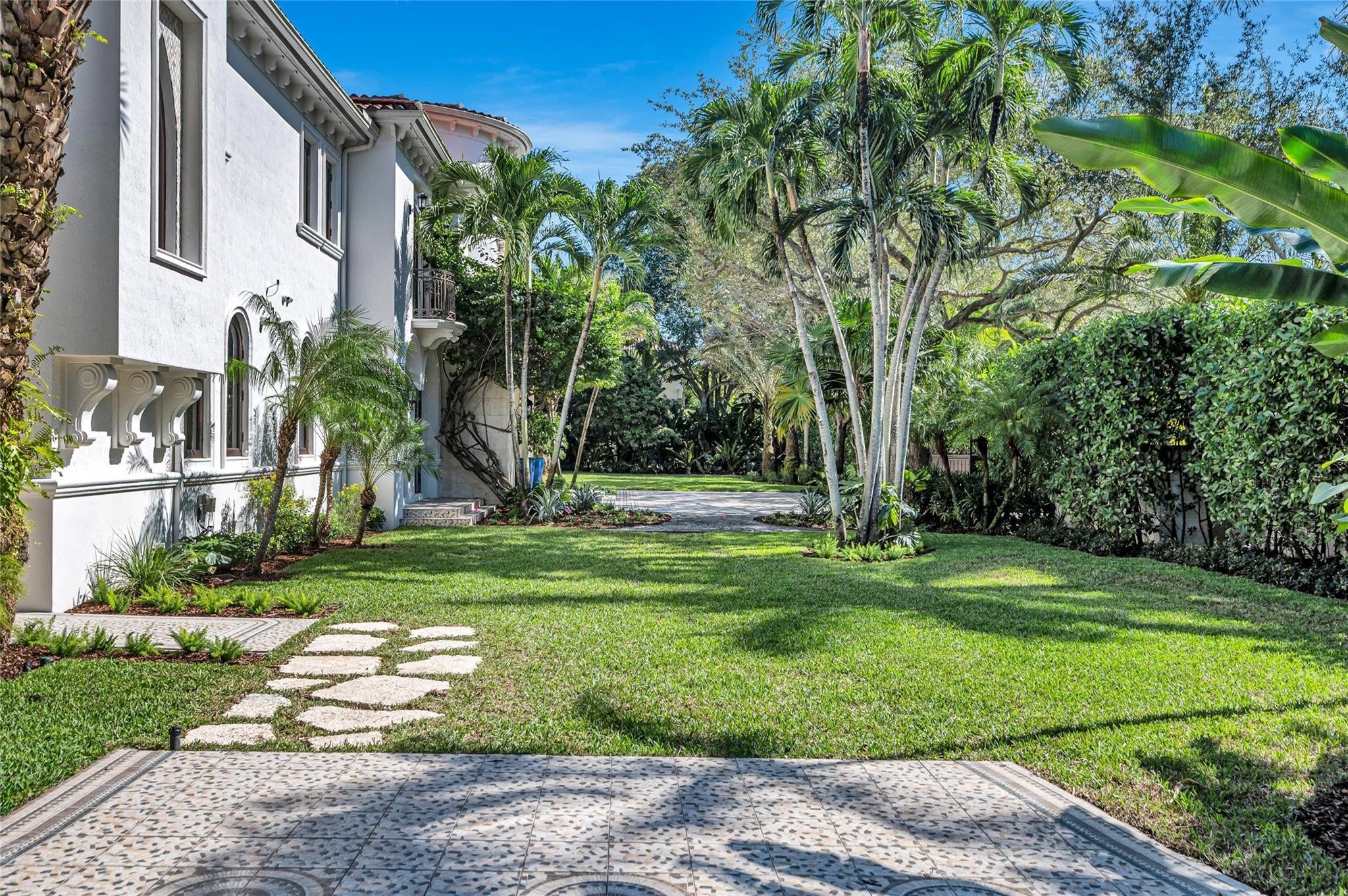 4955 SW 83rd, Miami FL 33143