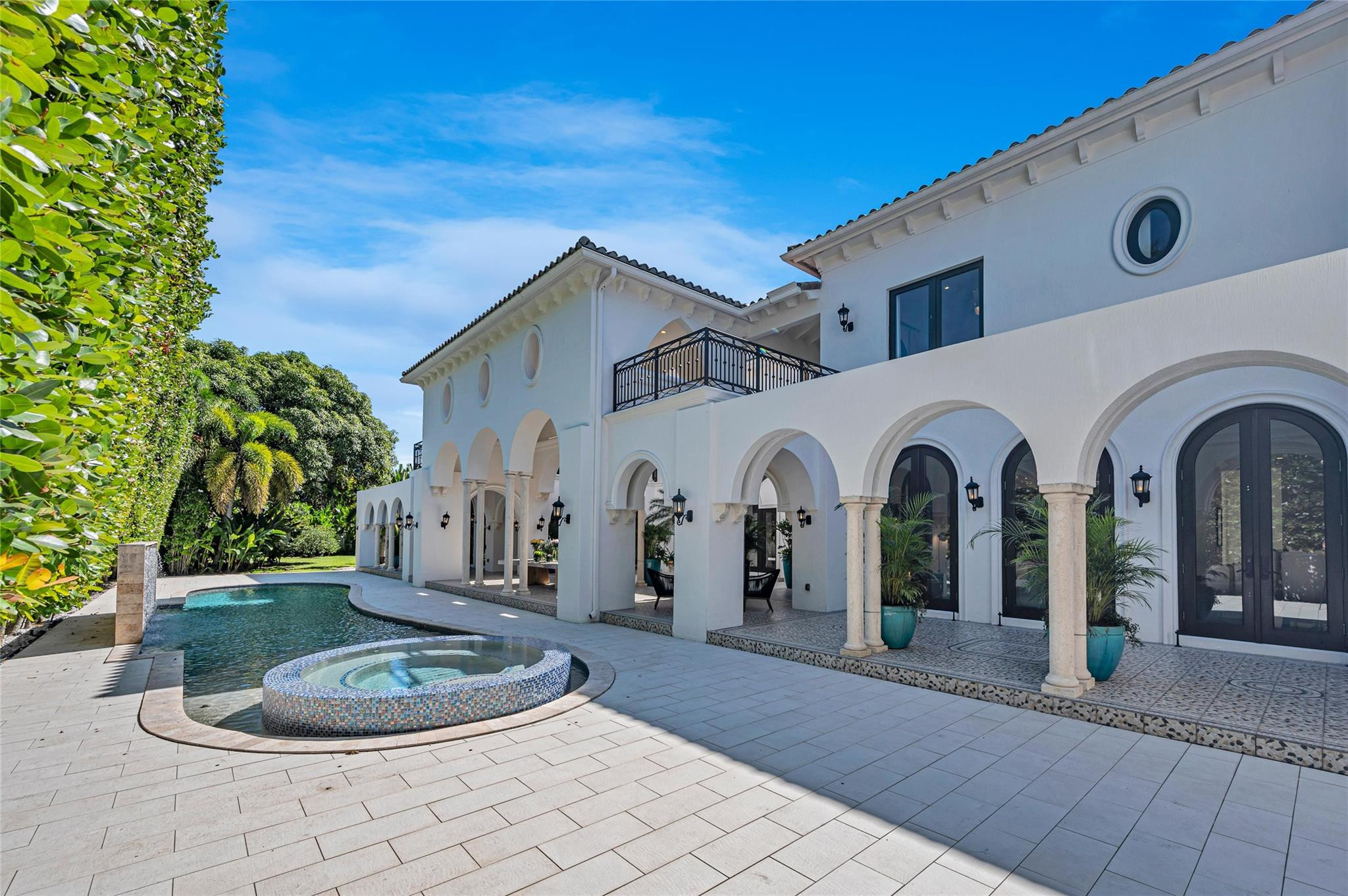 4955 SW 83rd, Miami FL 33143