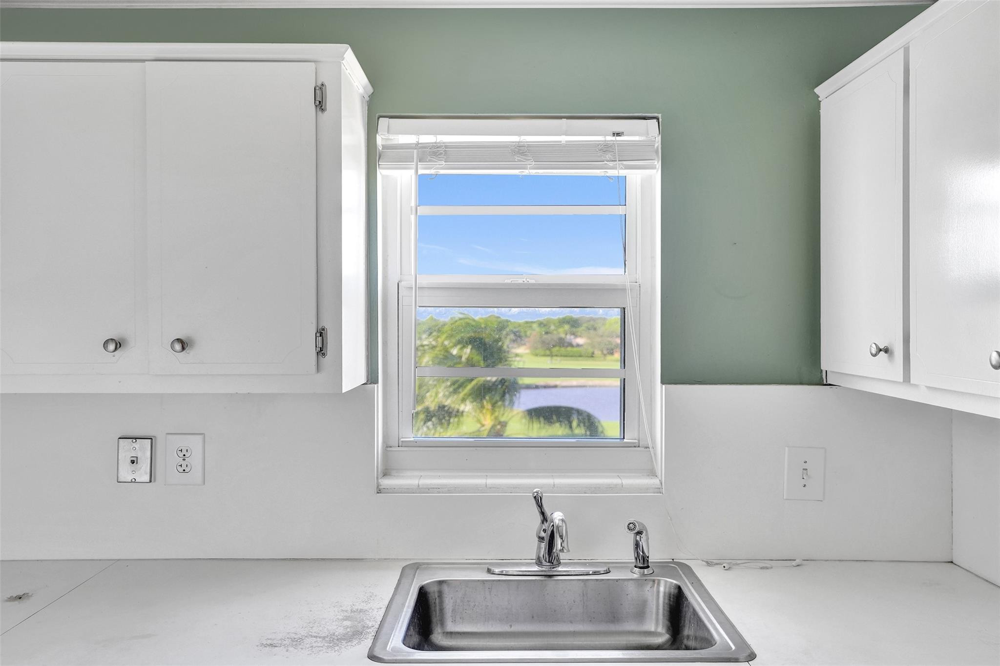 2500 NE 48 #403, Fort Lauderdale FL 33308