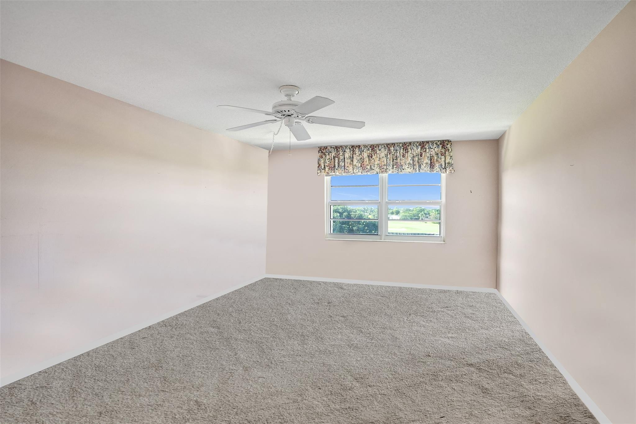2500 NE 48 #403, Fort Lauderdale FL 33308