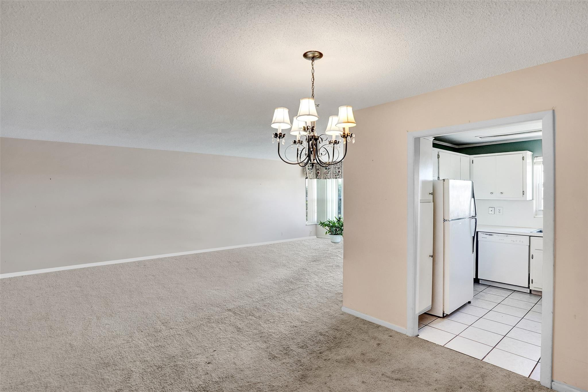 2500 NE 48 #403, Fort Lauderdale FL 33308