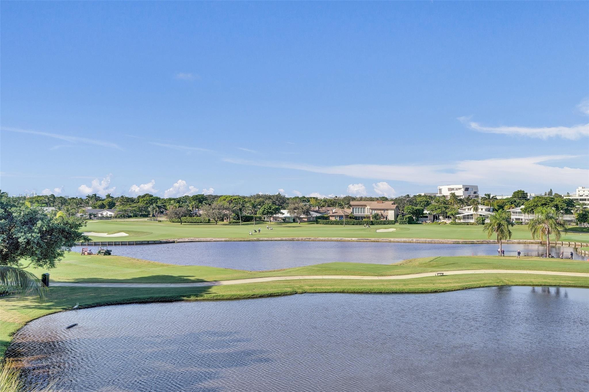 2500 NE 48 #403, Fort Lauderdale FL 33308