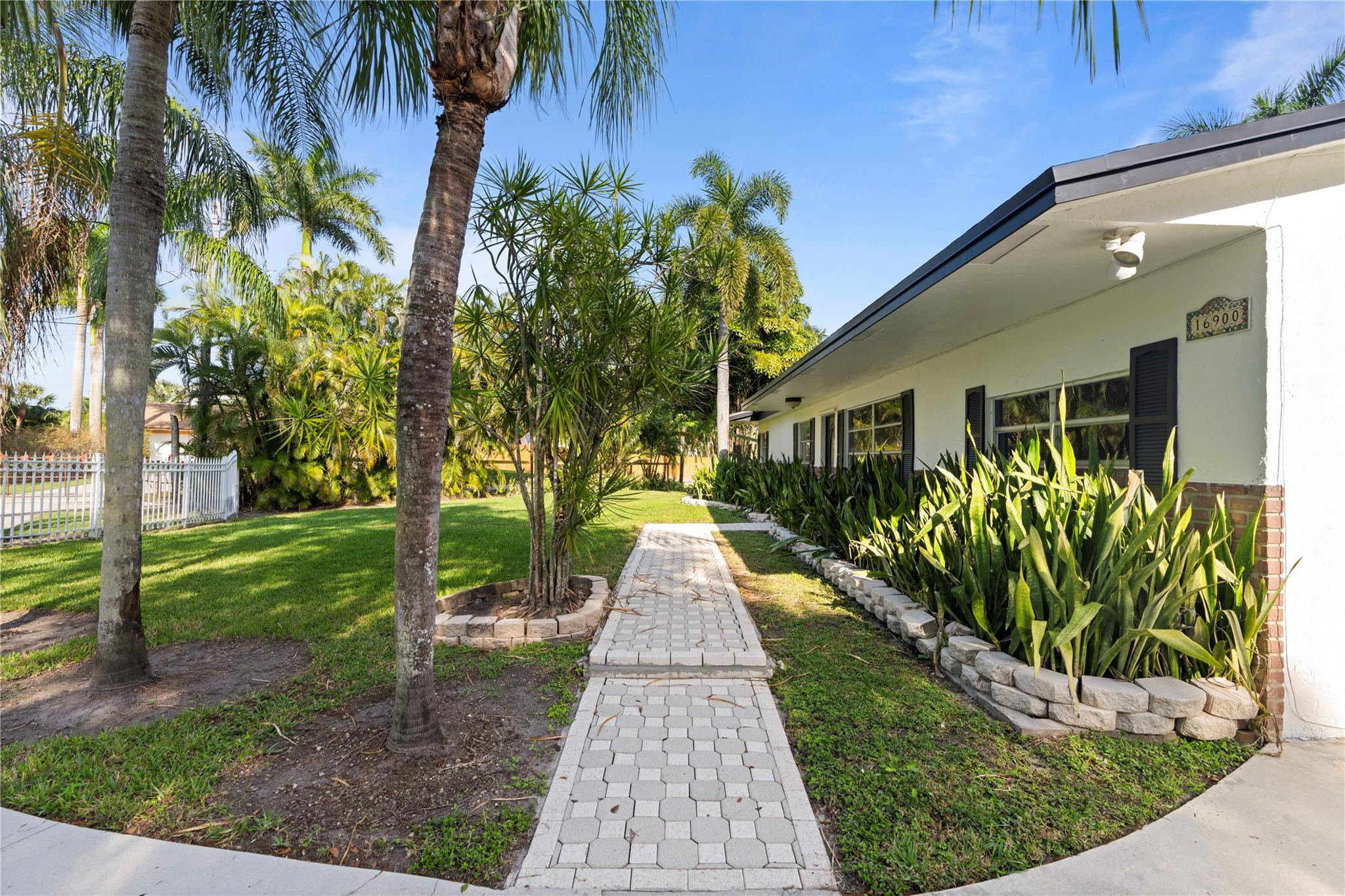 16900 SW 62nd, Southwest Ranches FL 33331