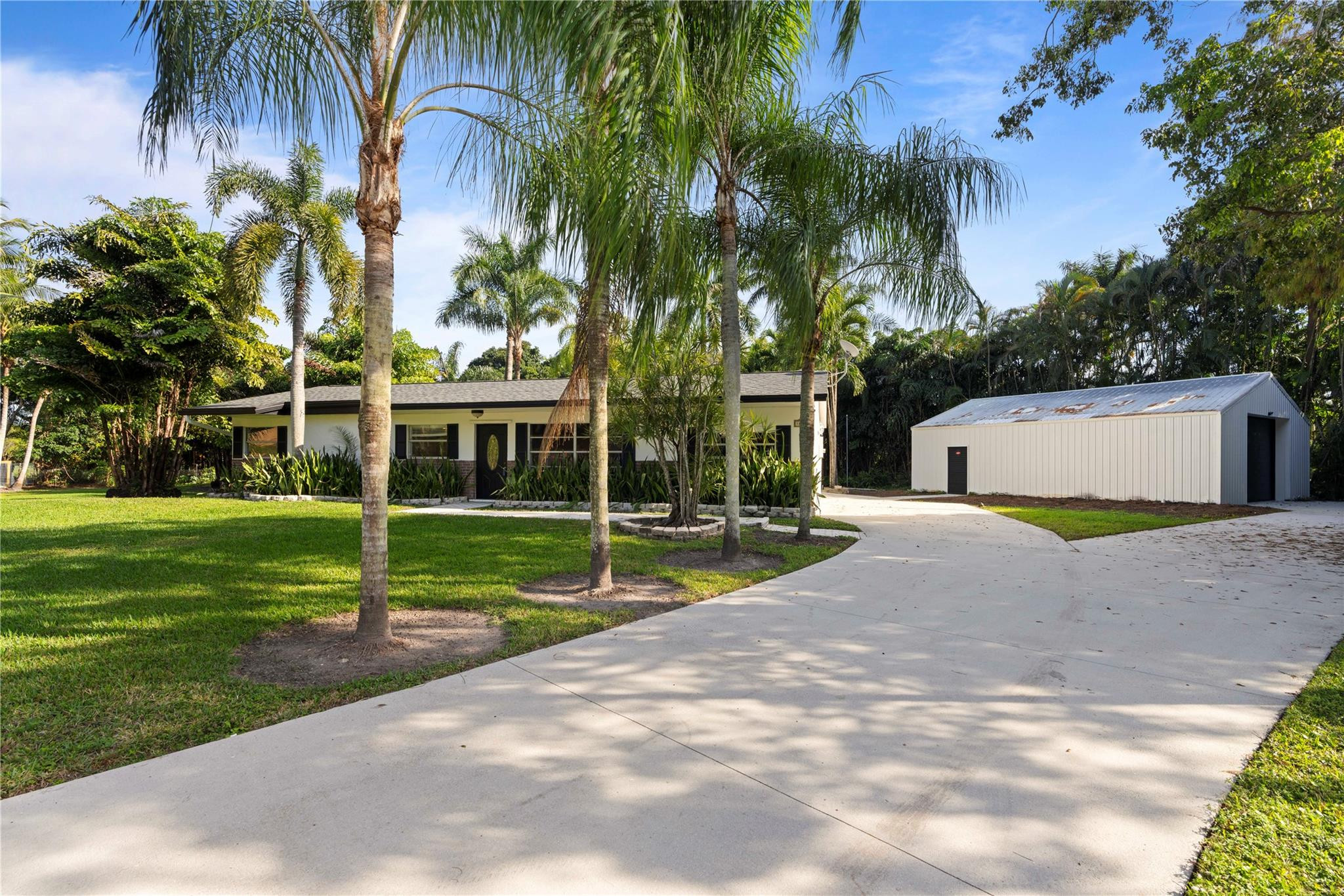 16900 SW 62nd, Southwest Ranches FL 33331