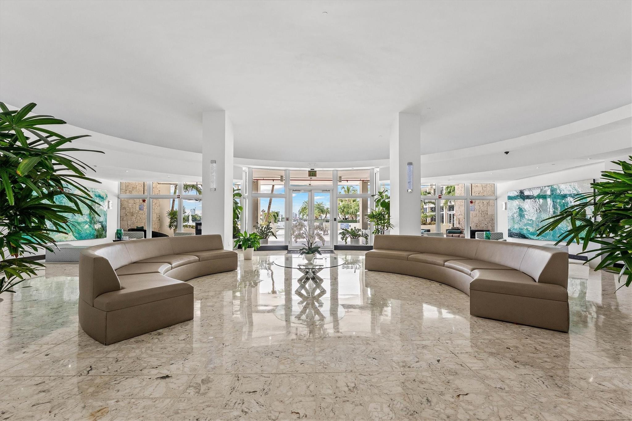 1200 West #604, Miami Beach FL 33139