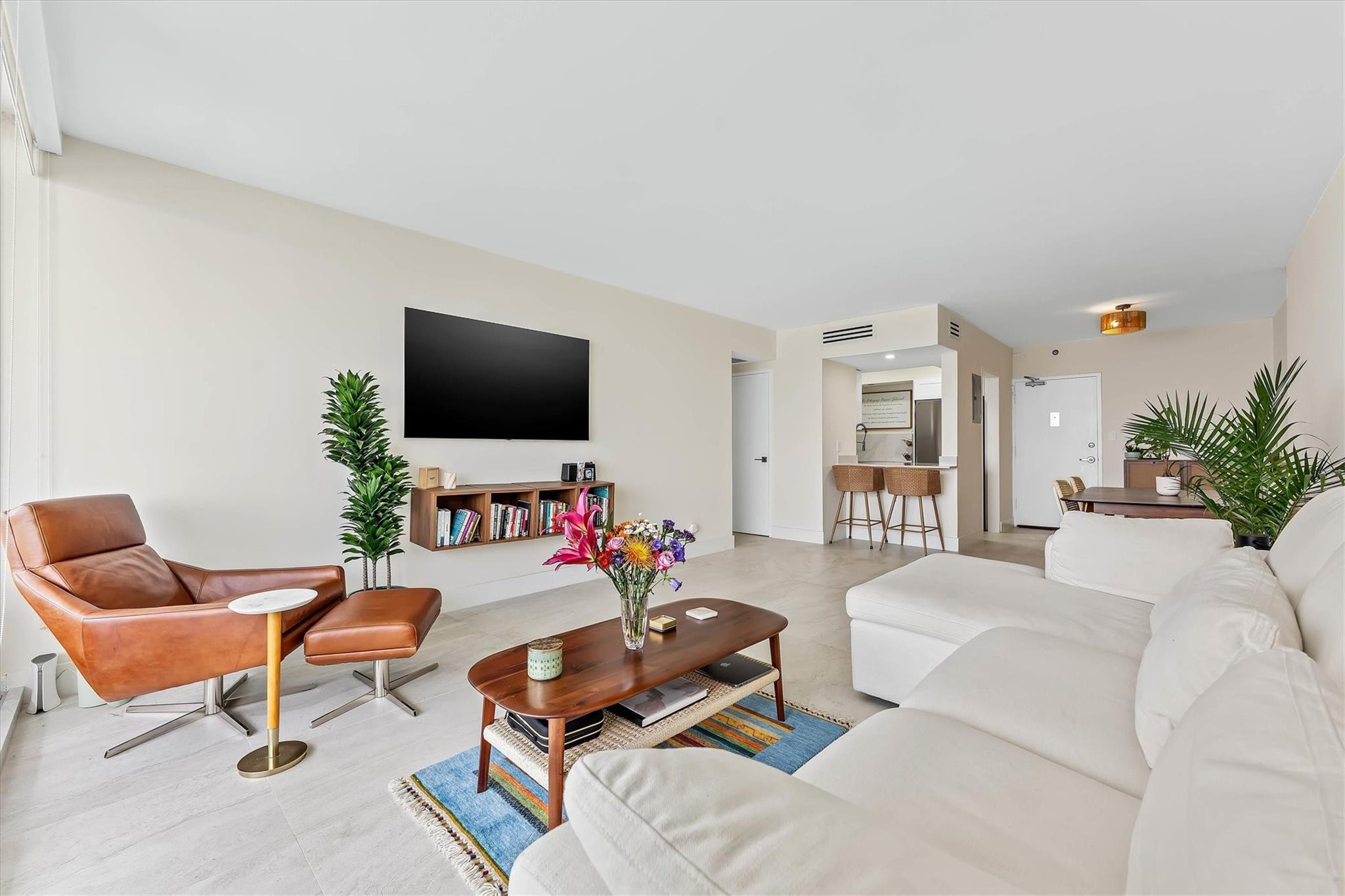 1200 West #604, Miami Beach FL 33139