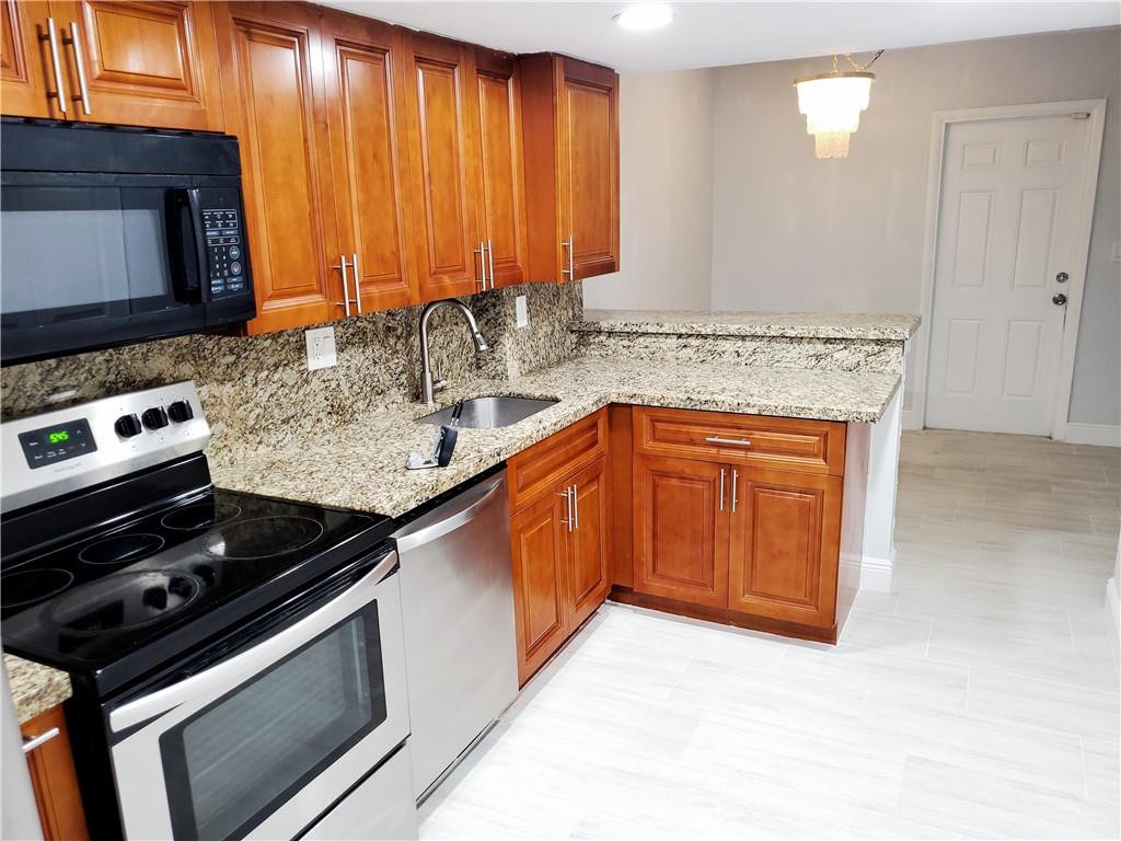 2743 NW 47th #604, Lauderdale Lakes FL 33313