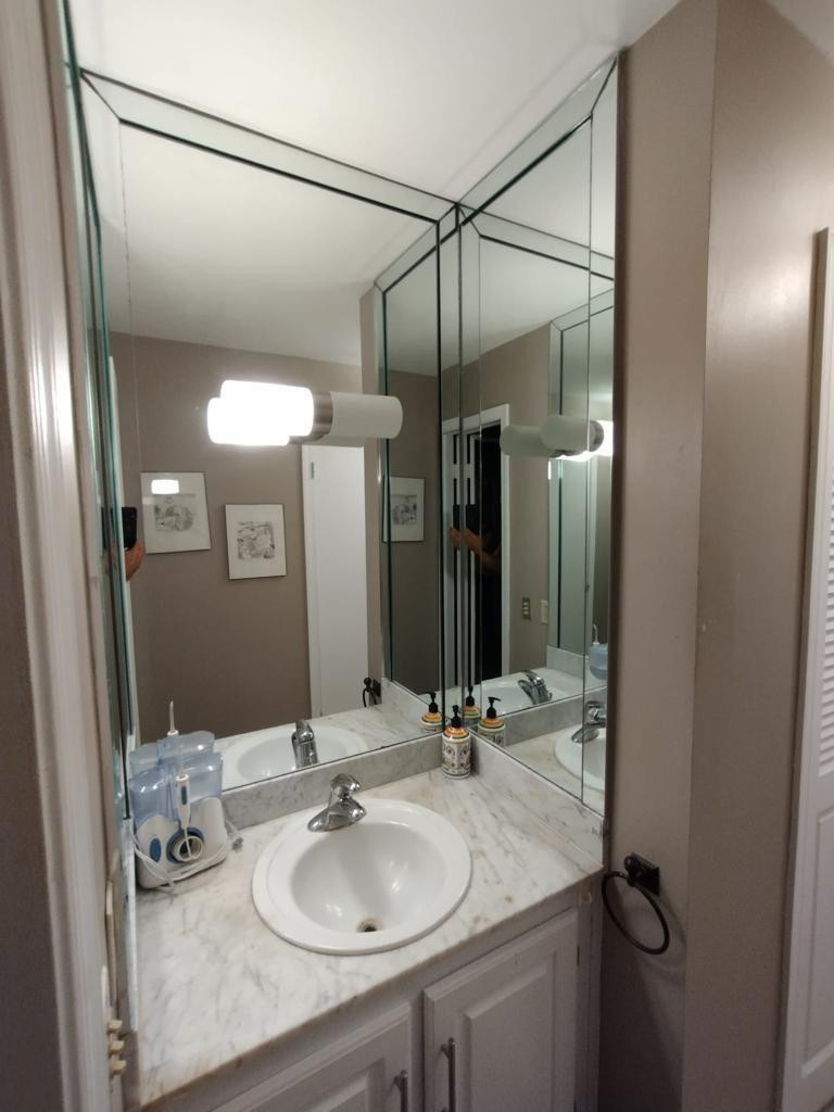 6489 Bay Club Drive Bay Club Drive Bay Club #6489-4, Fort Lauderdale FL 33308