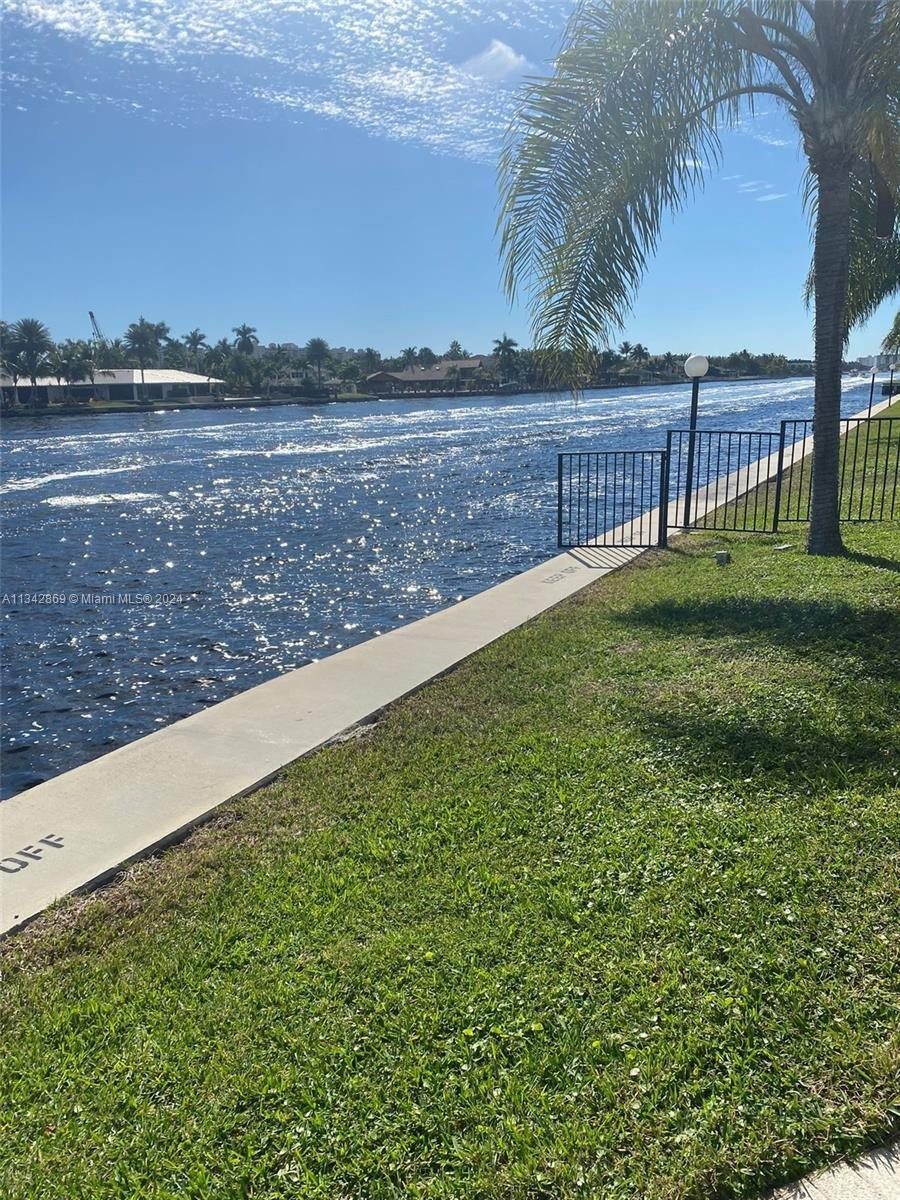 6489 Bay Club Drive Bay Club Drive Bay Club #6489-4, Fort Lauderdale FL 33308