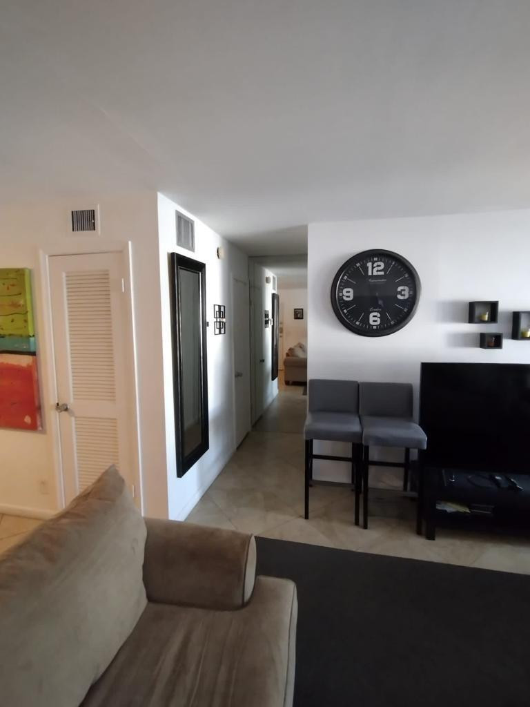 6489 Bay Club Drive Bay Club Drive Bay Club #6489-4, Fort Lauderdale FL 33308