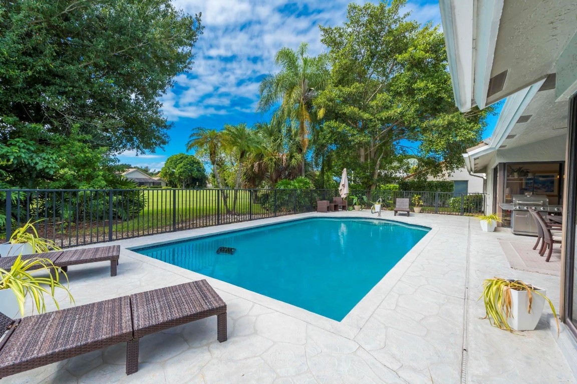 10180 Silver Lake, Boca Raton FL 33428