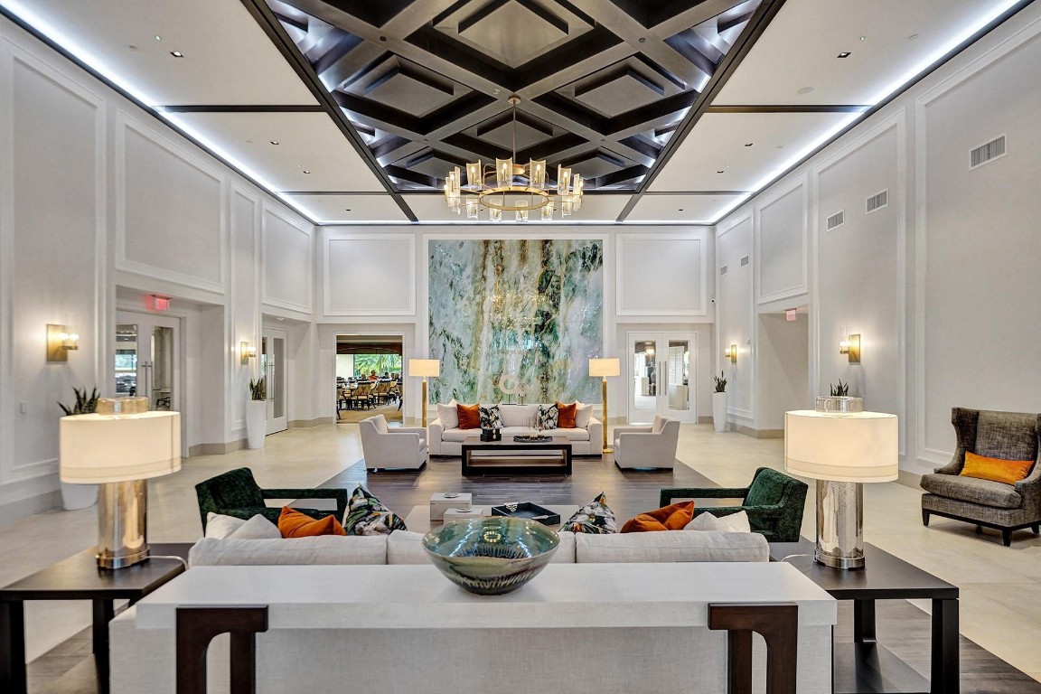 10180 Silver Lake, Boca Raton FL 33428