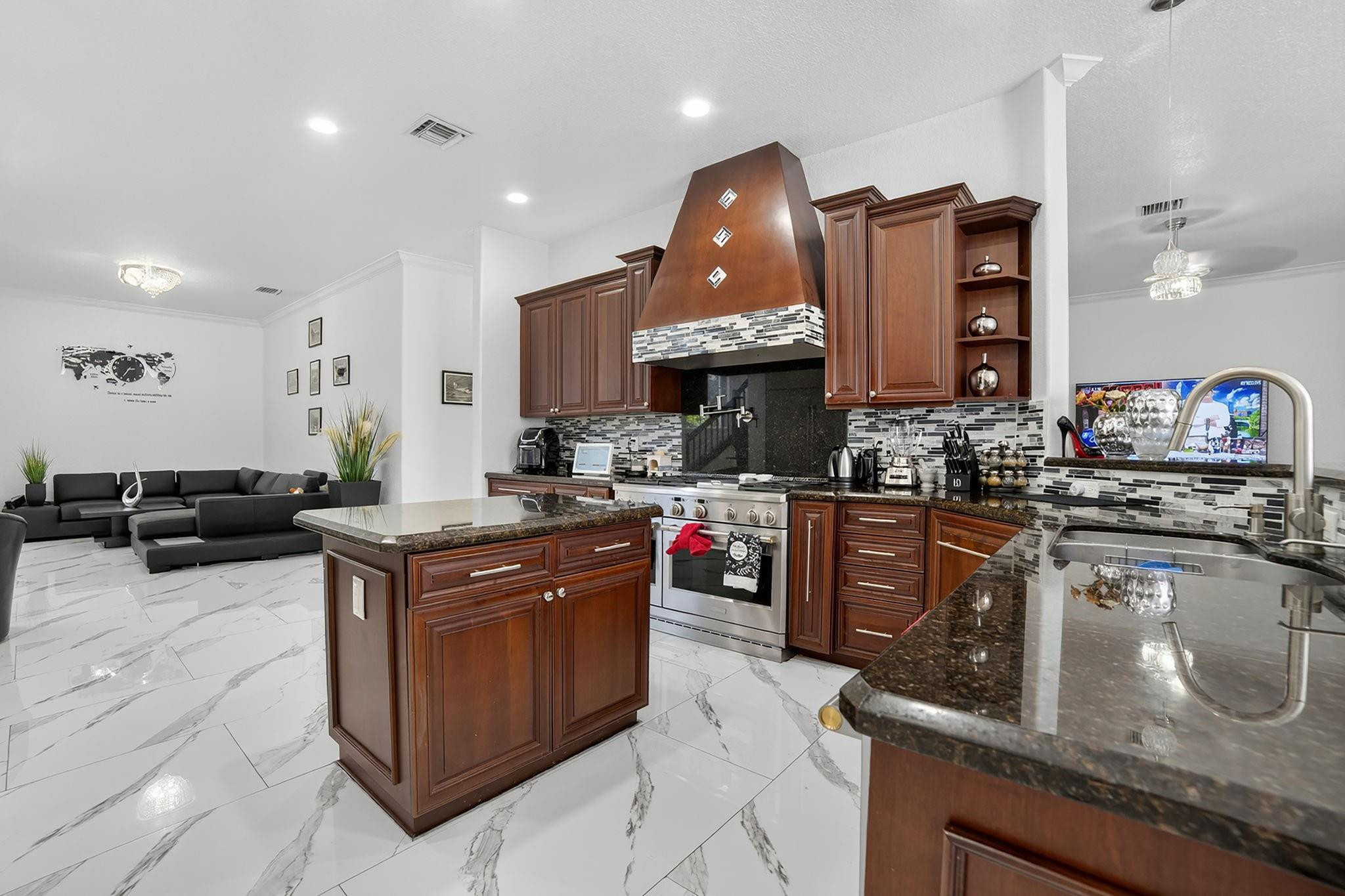12480 NW 62nd, Coral Springs FL 33076