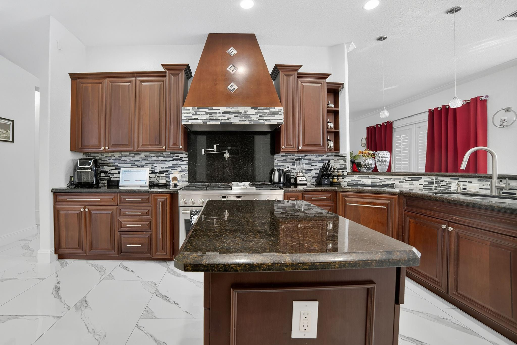 12480 NW 62nd, Coral Springs FL 33076