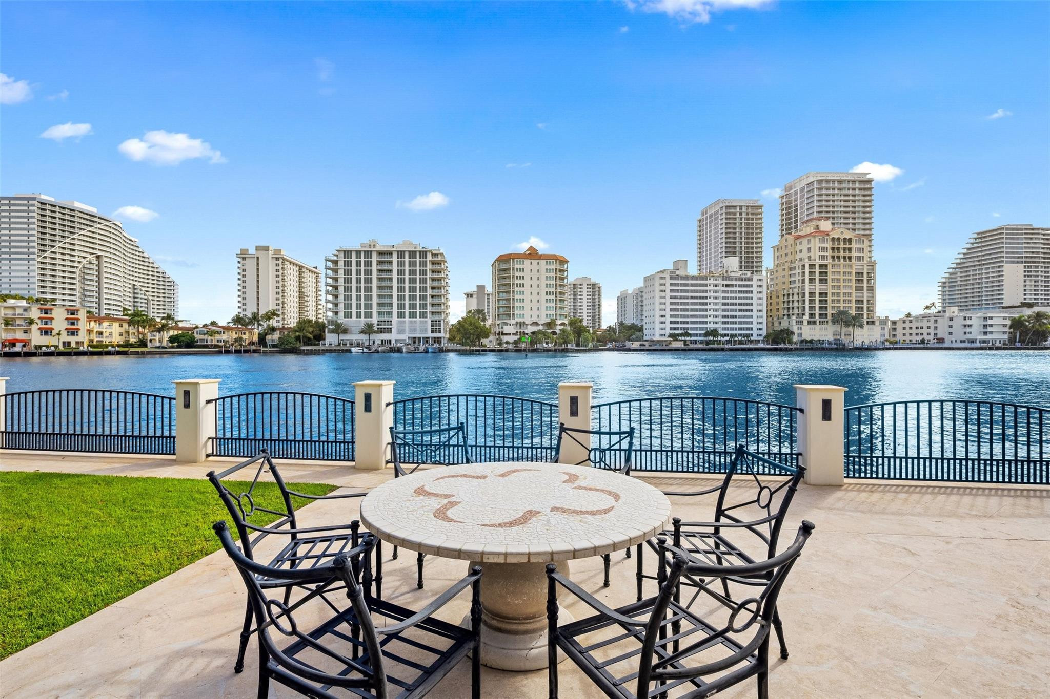 2716 Aqua Vista, Fort Lauderdale FL 33301