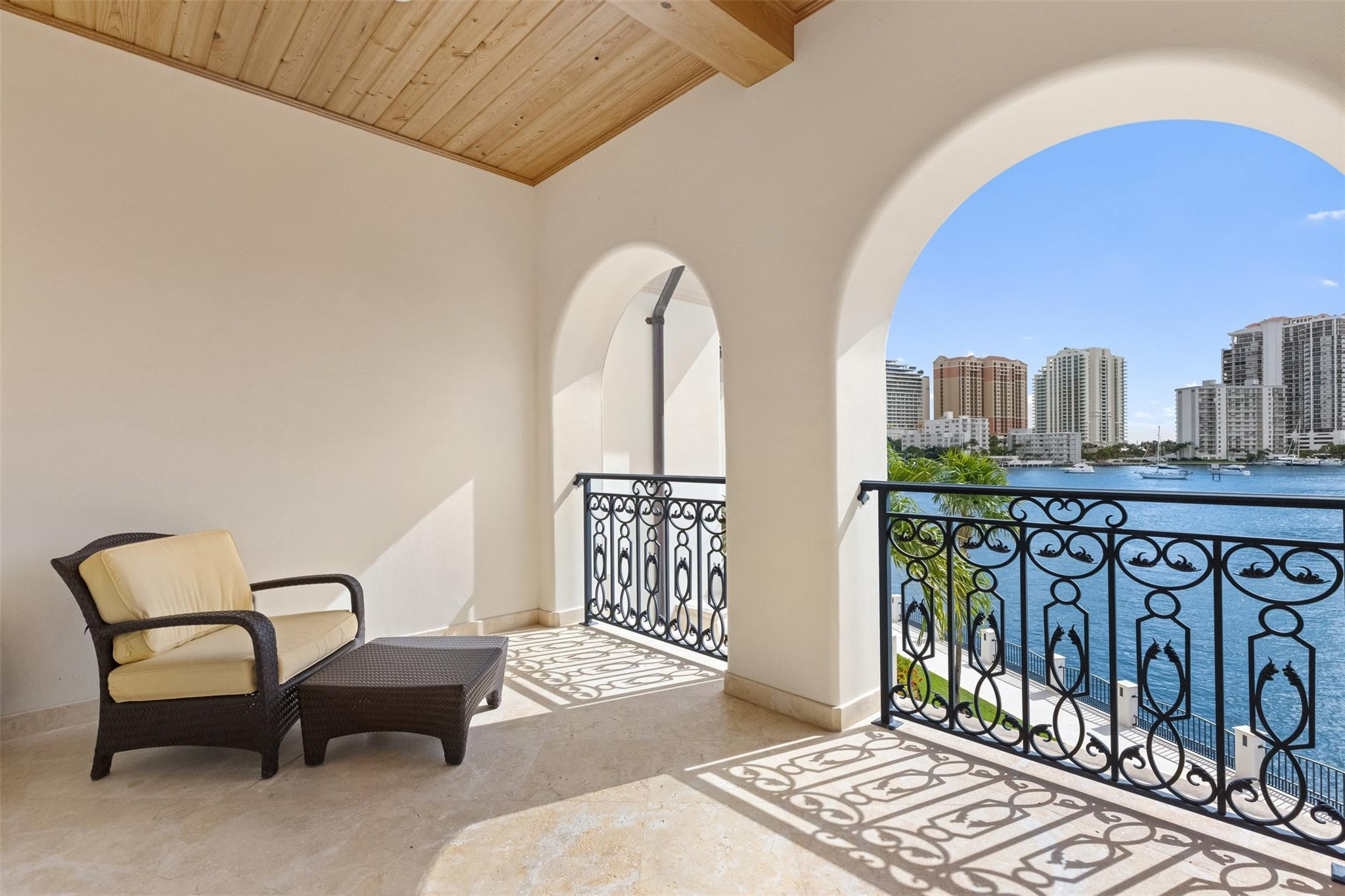 2716 Aqua Vista, Fort Lauderdale FL 33301