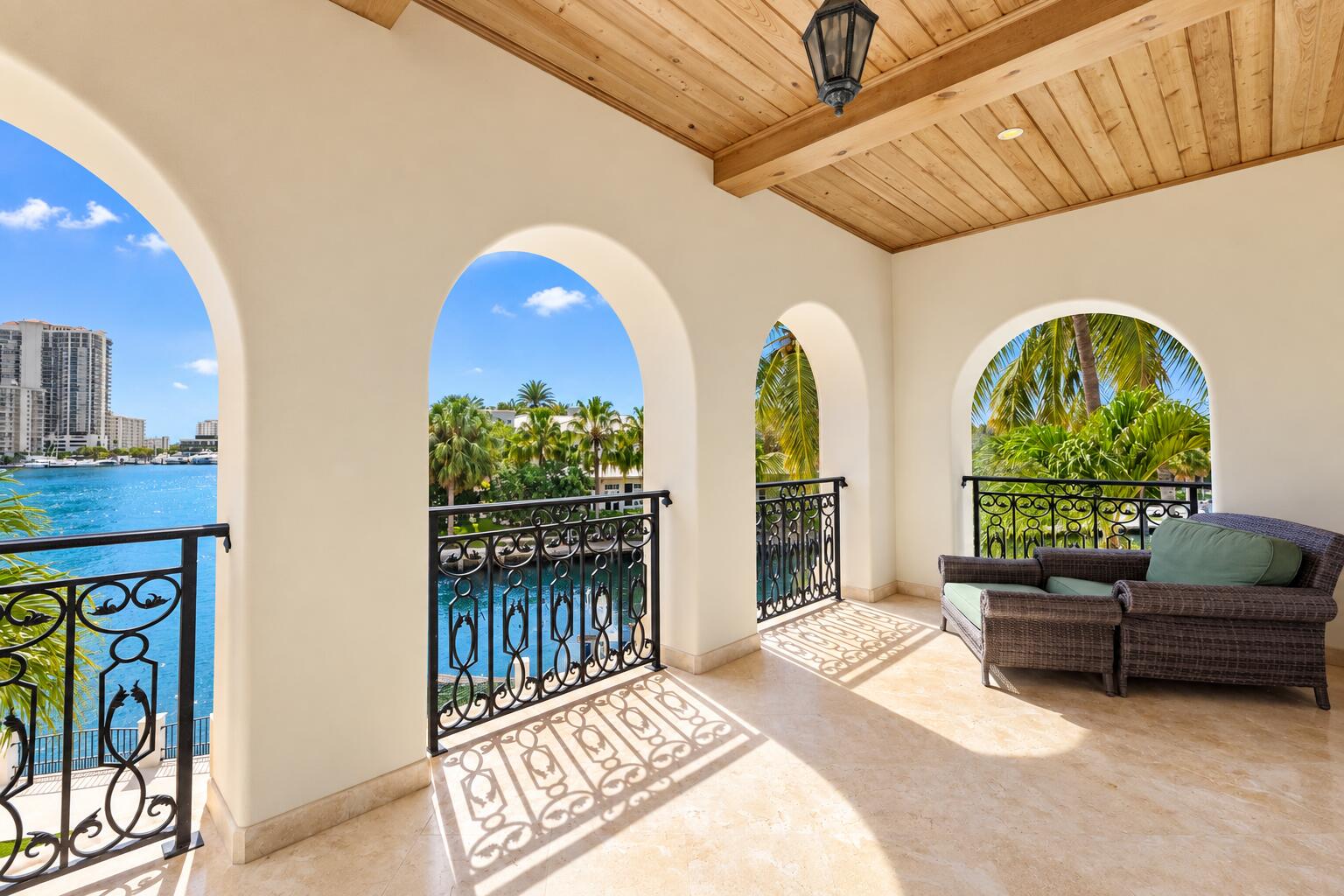 2716 Aqua Vista, Fort Lauderdale FL 33301